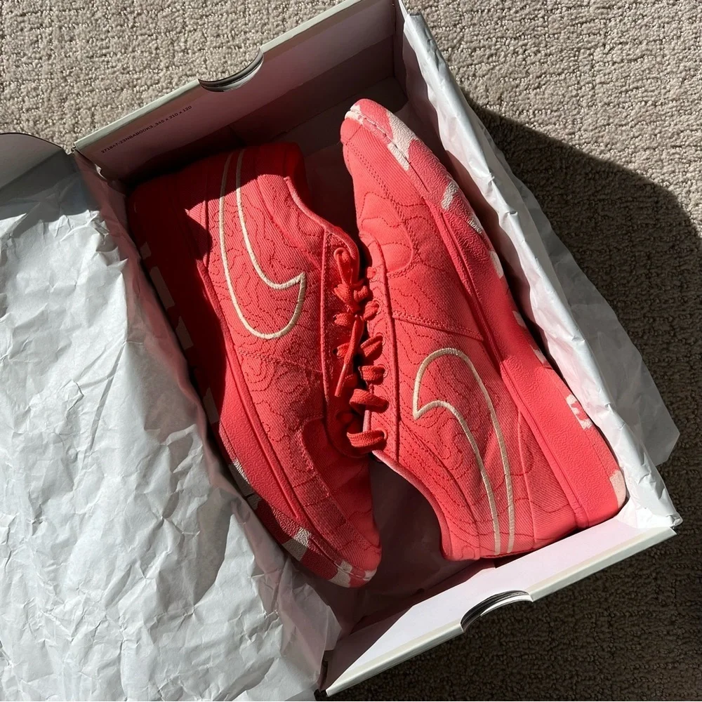 Nike Book 1 